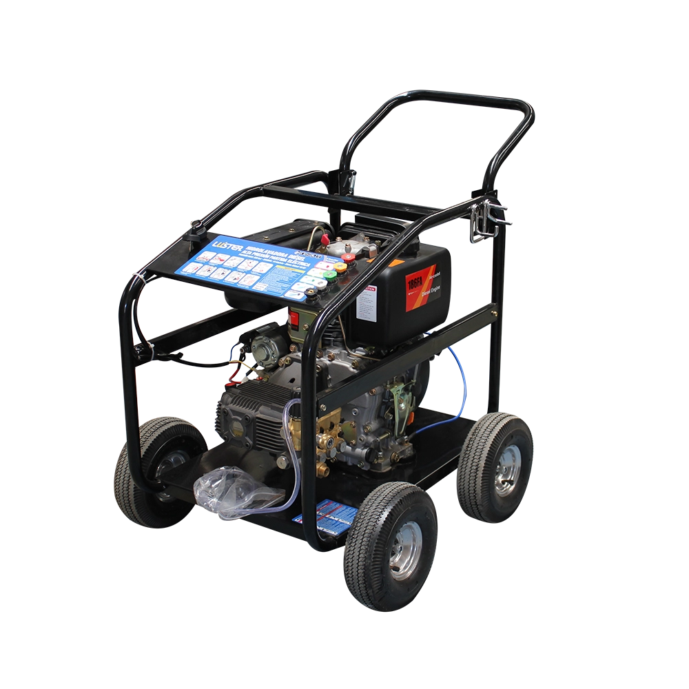 Hidrolavadora industrial diésel Luster de 234 Bar con motor autónomo.