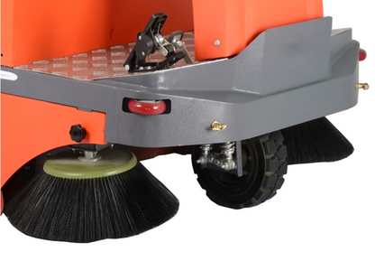 Maquina de Limpieza para naves industriales, subterraneos, malls, estacionamientos.